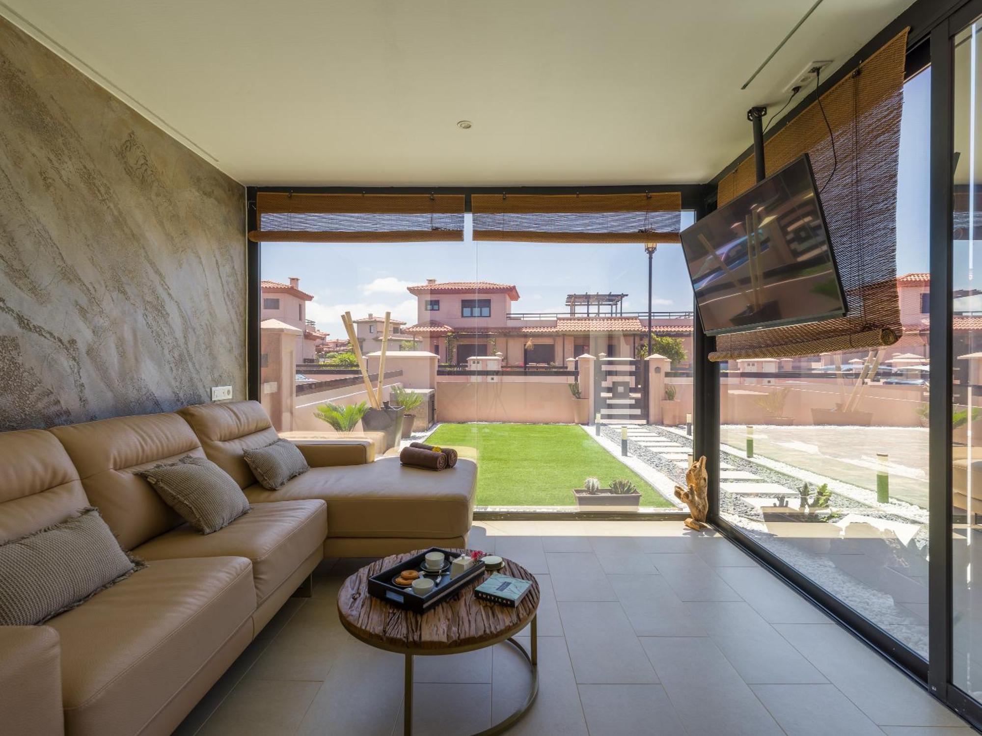 Giraud I - Luxurious Secluded Villa Next To The Sea Lajares Εξωτερικό φωτογραφία