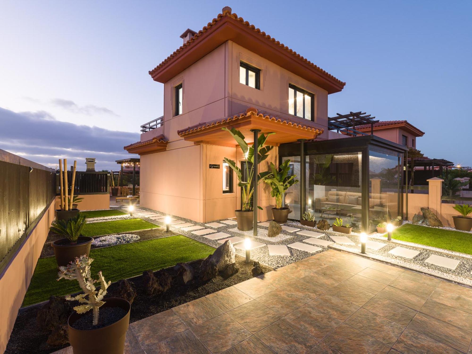 Giraud I - Luxurious Secluded Villa Next To The Sea Lajares Εξωτερικό φωτογραφία